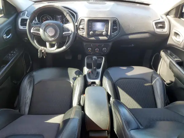 3C4NJCBB4HT693981 2017 JEEP COMPASS - Image 8