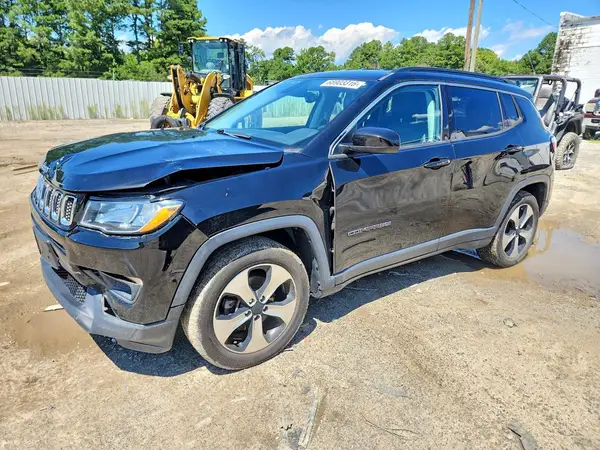 3C4NJCBB4JT124943 2018 JEEP COMPASS - Image 1