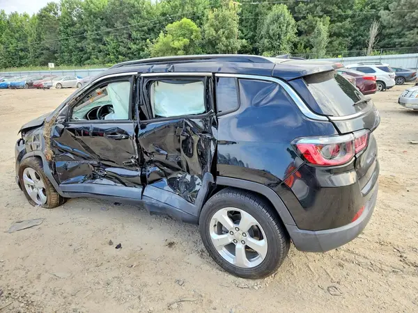 3C4NJCBB4JT134324 2018 JEEP COMPASS - Image 2