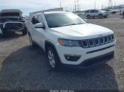 3C4NJCBB4JT137448 2018 JEEP COMPASS