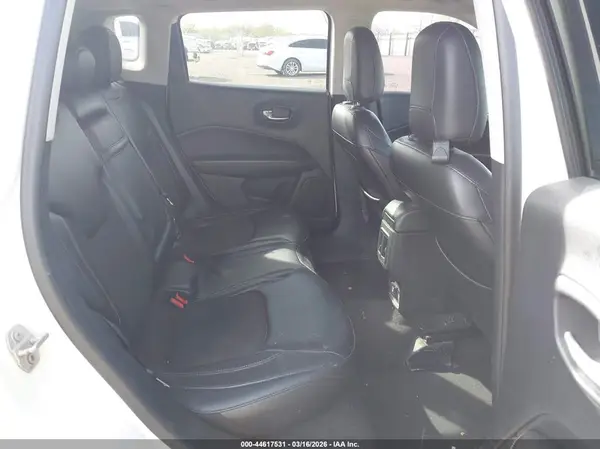 3C4NJCBB4JT137448 2018 JEEP COMPASS - Image 8