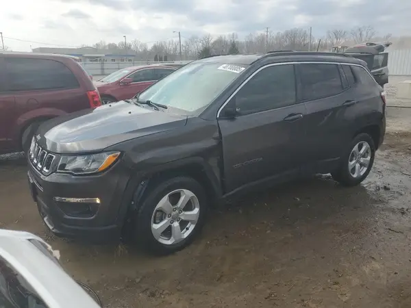 3C4NJCBB4JT139880 2018 JEEP COMPASS - Image 1