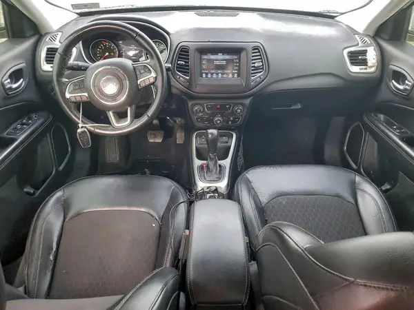 3C4NJCBB4JT165413 2018 JEEP COMPASS - Image 8