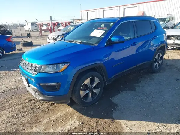 3C4NJCBB4JT165525 2018 JEEP COMPASS - Image 2