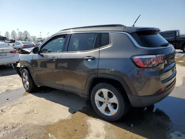 3C4NJCBB4JT181594 2018 JEEP COMPASS - Image 2
