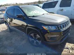 3C4NJCBB4JT194426 2018 JEEP COMPASS