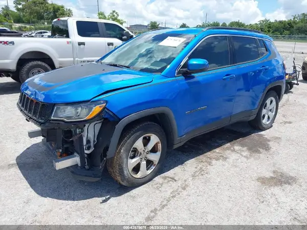 3C4NJCBB4JT194846 2018 JEEP COMPASS - Image 2