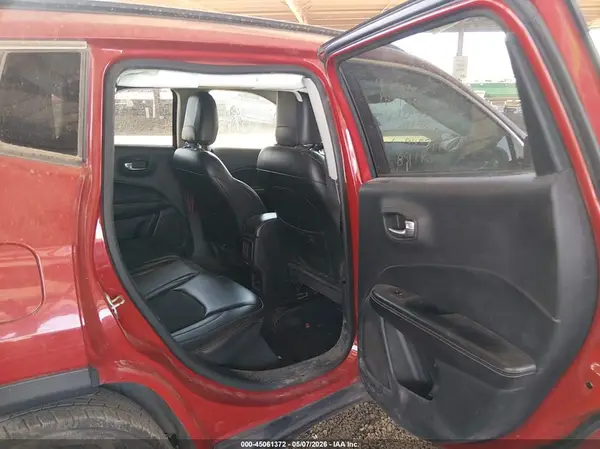 3C4NJCBB4JT204274 2018 JEEP COMPASS - Image 8