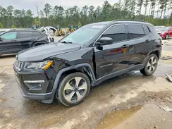 3C4NJCBB4JT227926 2018 JEEP COMPASS