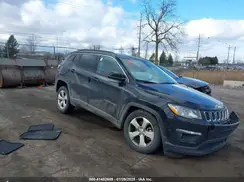 3C4NJCBB4JT233662 2018 JEEP COMPASS
