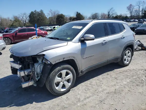3C4NJCBB4JT233760 2018 JEEP COMPASS - Image 1