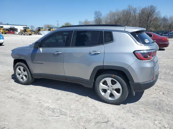 3C4NJCBB4JT233760 2018 JEEP COMPASS - Image 2