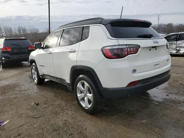 3C4NJCBB4JT241003 2018 JEEP COMPASS - Image 2