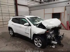 3C4NJCBB4JT268055 2018 JEEP COMPASS
