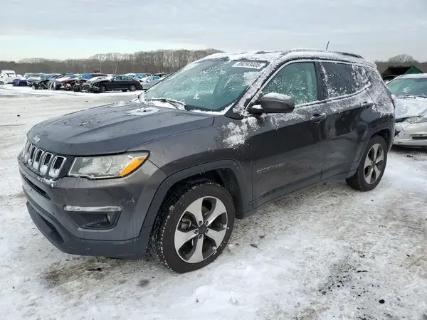 3C4NJCBB4JT272302 2018 JEEP COMPASS - Image 1