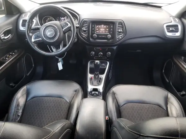 3C4NJCBB4JT293392 2018 JEEP COMPASS - Image 8