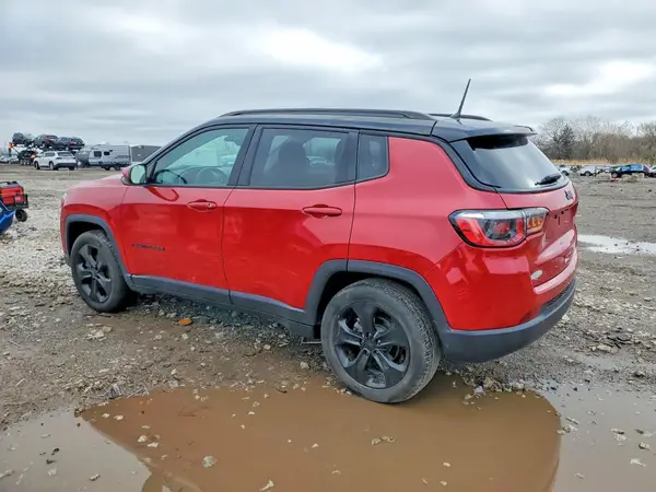 3C4NJCBB4JT300194 2018 JEEP COMPASS - Image 2