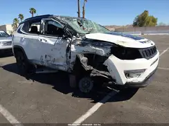 3C4NJCBB4JT327248 2018 JEEP COMPASS