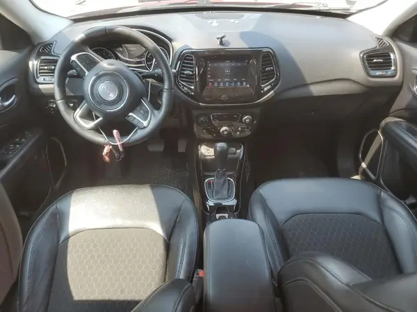 3C4NJCBB4JT338606 2018 JEEP COMPASS - Image 8