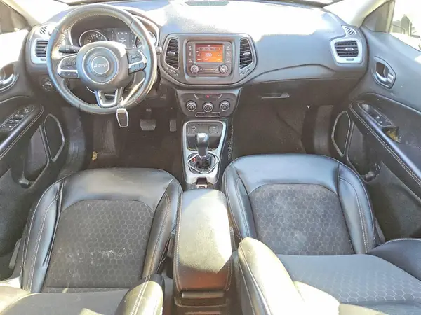 3C4NJCBB4JT344101 2018 JEEP COMPASS - Image 8