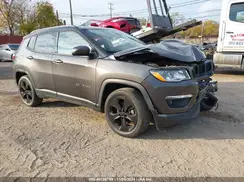 3C4NJCBB4JT407469 2018 JEEP COMPASS