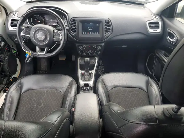 3C4NJCBB4JT420416 2018 JEEP COMPASS - Image 8
