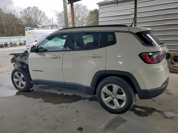 3C4NJCBB4JT441170 2018 JEEP COMPASS - Image 2