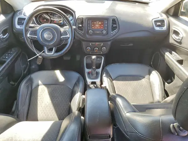 3C4NJCBB4JT461791 2018 JEEP COMPASS - Image 8