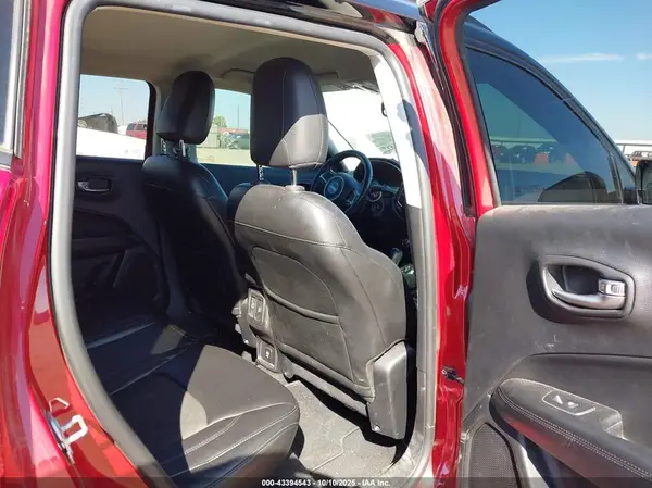 3C4NJCBB4JT465940 2018 JEEP COMPASS - Image 8