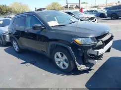 3C4NJCBB4JT466473 2018 JEEP COMPASS