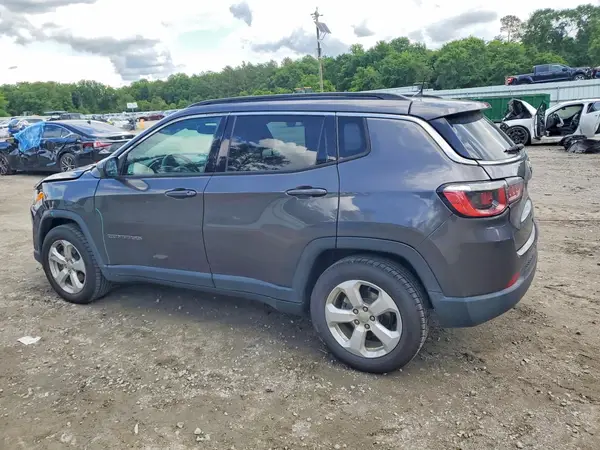 3C4NJCBB4JT467963 2018 JEEP COMPASS - Image 2