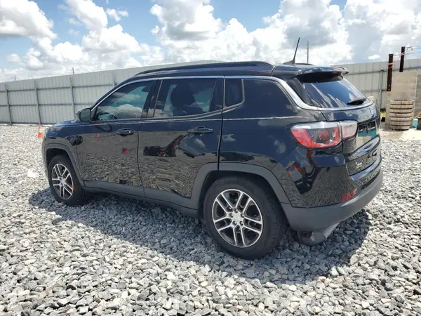 3C4NJCBB4JT468627 2018 JEEP COMPASS - Image 2
