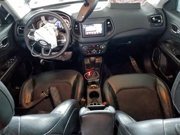 3C4NJCBB4JT471303 2018 JEEP COMPASS - Image 8
