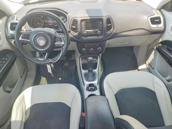 3C4NJCBB4JT487792 2018 JEEP COMPASS - Image 8