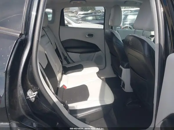 3C4NJCBB4JT488554 2018 JEEP COMPASS - Image 8
