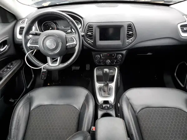 3C4NJCBB4JT502498 2018 JEEP COMPASS - Image 8