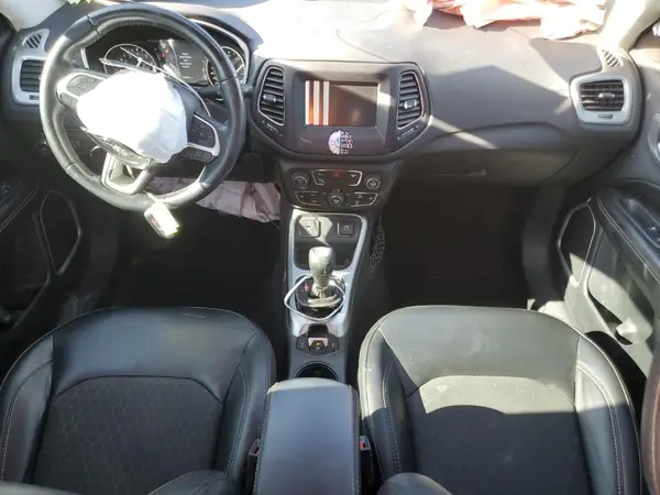 3C4NJCBB4KT616373 2019 JEEP COMPASS - Image 8