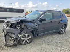 3C4NJCBB4KT637496 2019 JEEP COMPASS