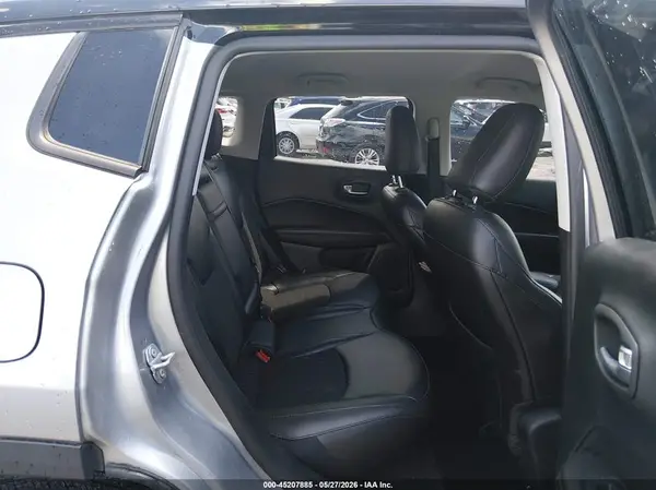 3C4NJCBB4KT658705 2019 JEEP COMPASS - Image 8