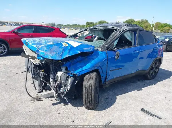 3C4NJCBB4KT667615 2019 JEEP COMPASS - Image 2