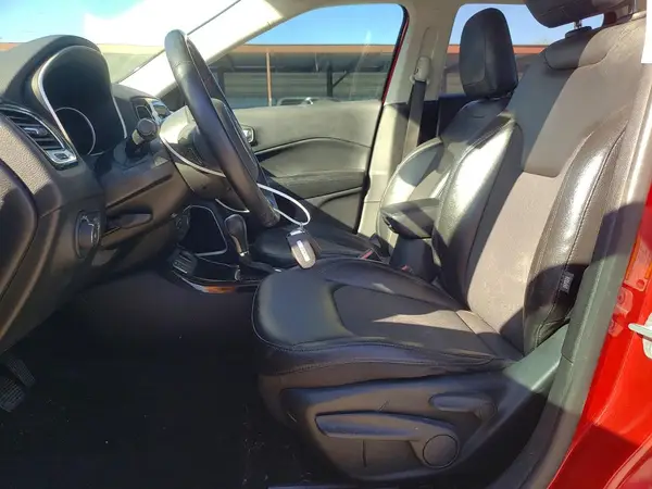 2019 JEEP COMPASS auction photo 7
