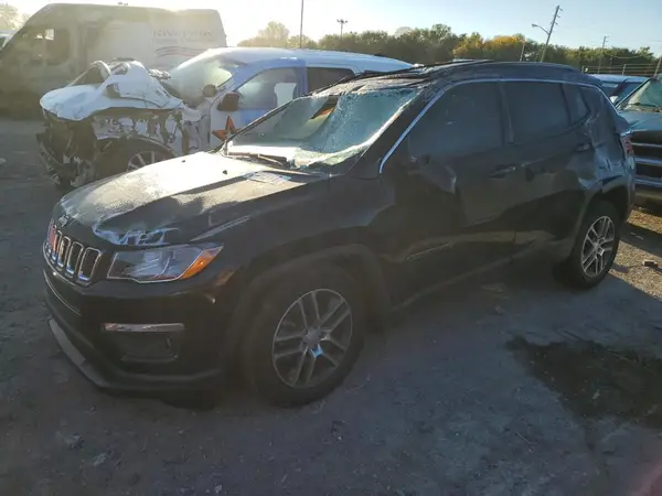 3C4NJCBB4KT685886 2019 JEEP COMPASS - Image 1