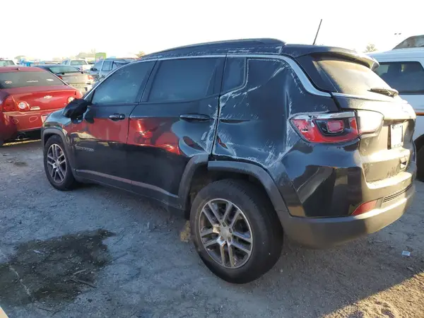 3C4NJCBB4KT685886 2019 JEEP COMPASS - Image 2