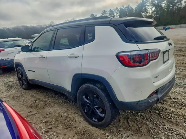 3C4NJCBB4KT692529 2019 JEEP COMPASS - Image 2