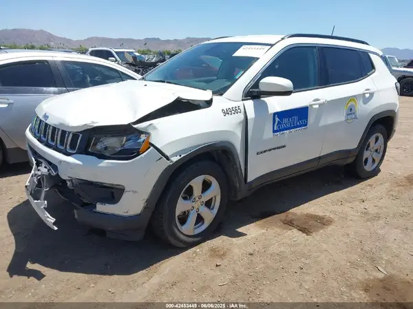 3C4NJCBB4KT692711 2019 JEEP COMPASS - Image 2