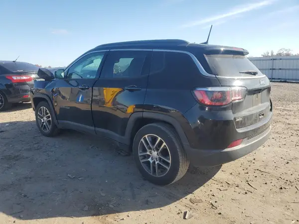 3C4NJCBB4KT706462 2019 JEEP COMPASS - Image 2
