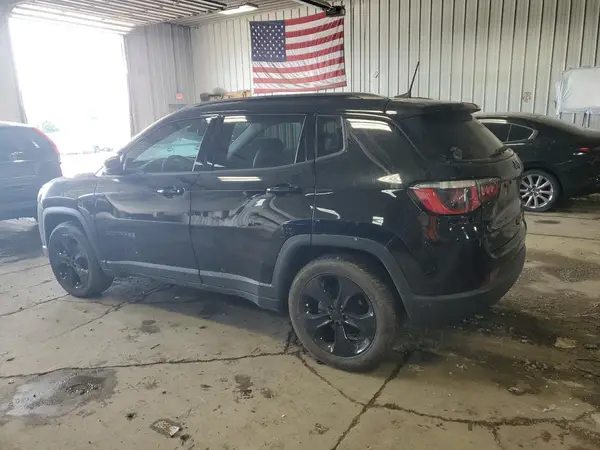 3C4NJCBB4KT715498 2019 JEEP COMPASS - Image 2