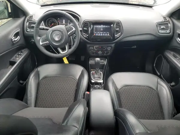 3C4NJCBB4KT715498 2019 JEEP COMPASS - Image 8