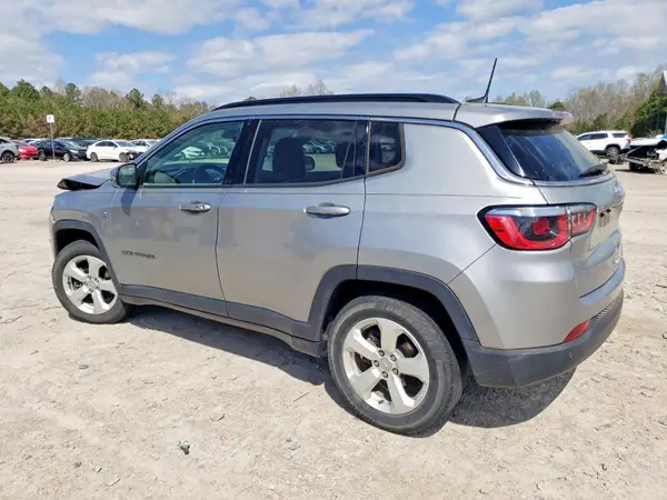 3C4NJCBB4KT736934 2019 JEEP COMPASS - Image 2