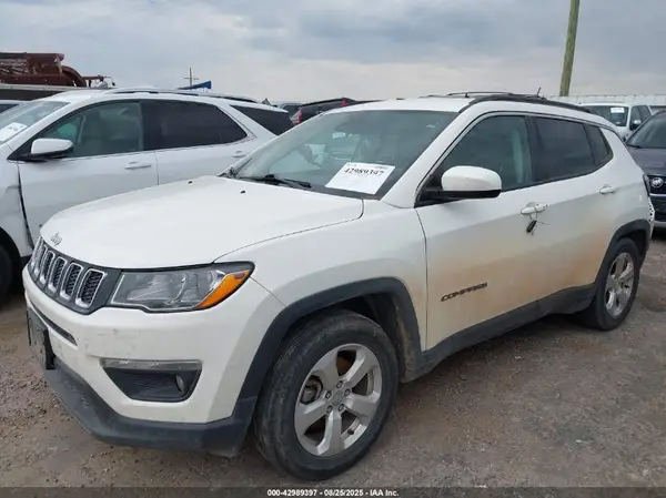 3C4NJCBB4KT802074 2019 JEEP COMPASS - Image 2